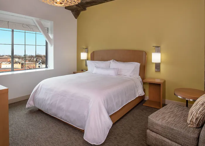 Hotel Element By Marriott 3*