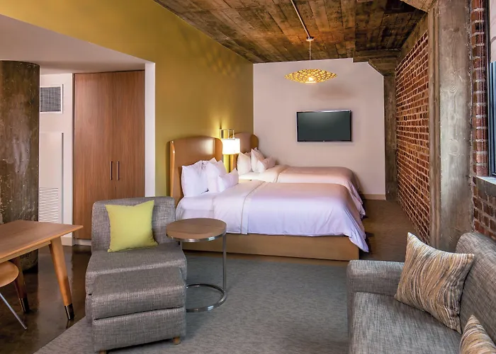 Element By Marriott Hotel 3*